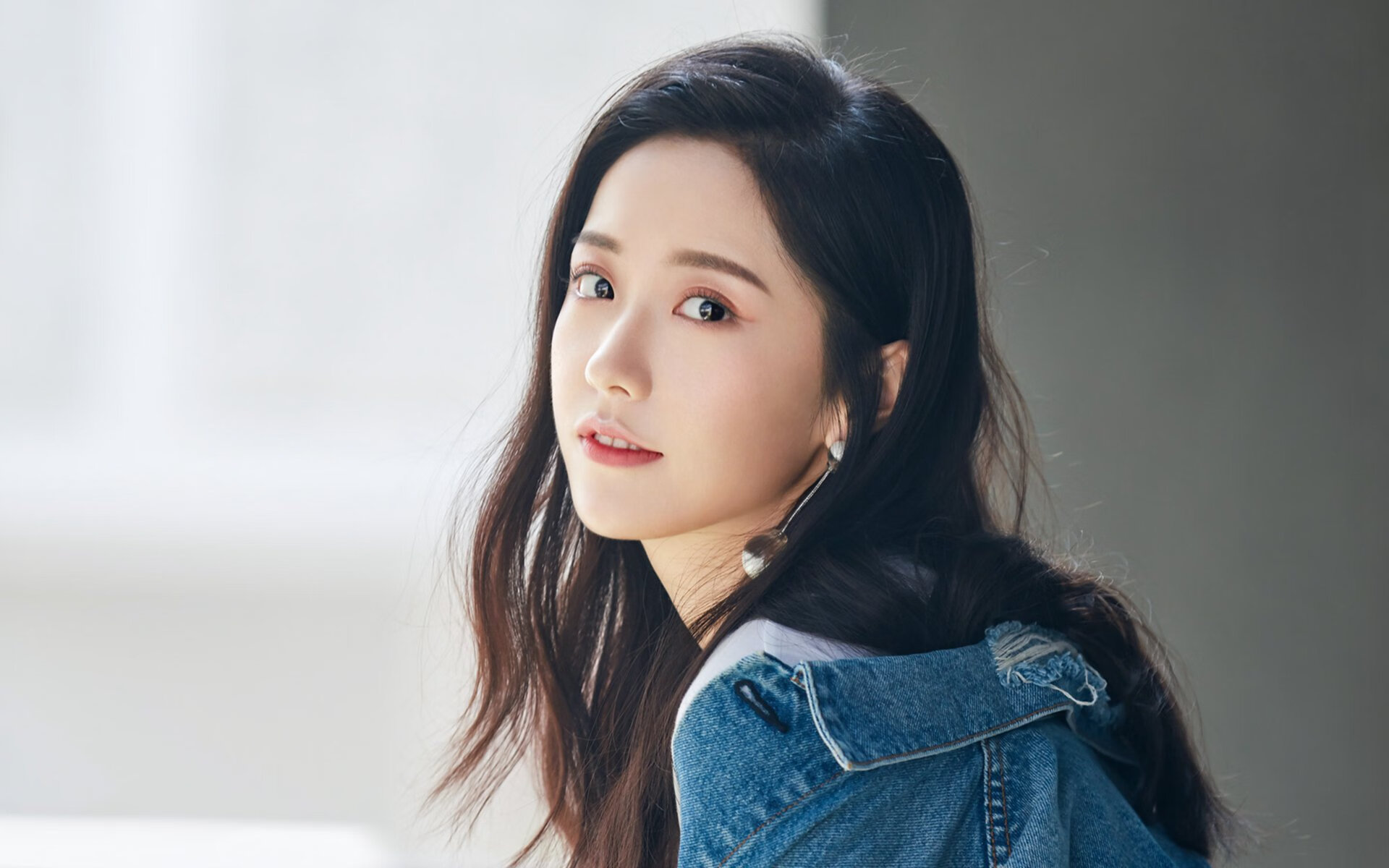 _运动员退役后的新角色:教练、解说、公益先锋_,运动员退役做教练